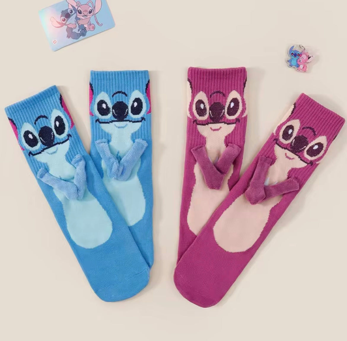 Calcetines Stitch Imantados para Pareja 💙🧦  El Detalle Más Tierno y Divertido para Estar Siempre Juntos ✨💕