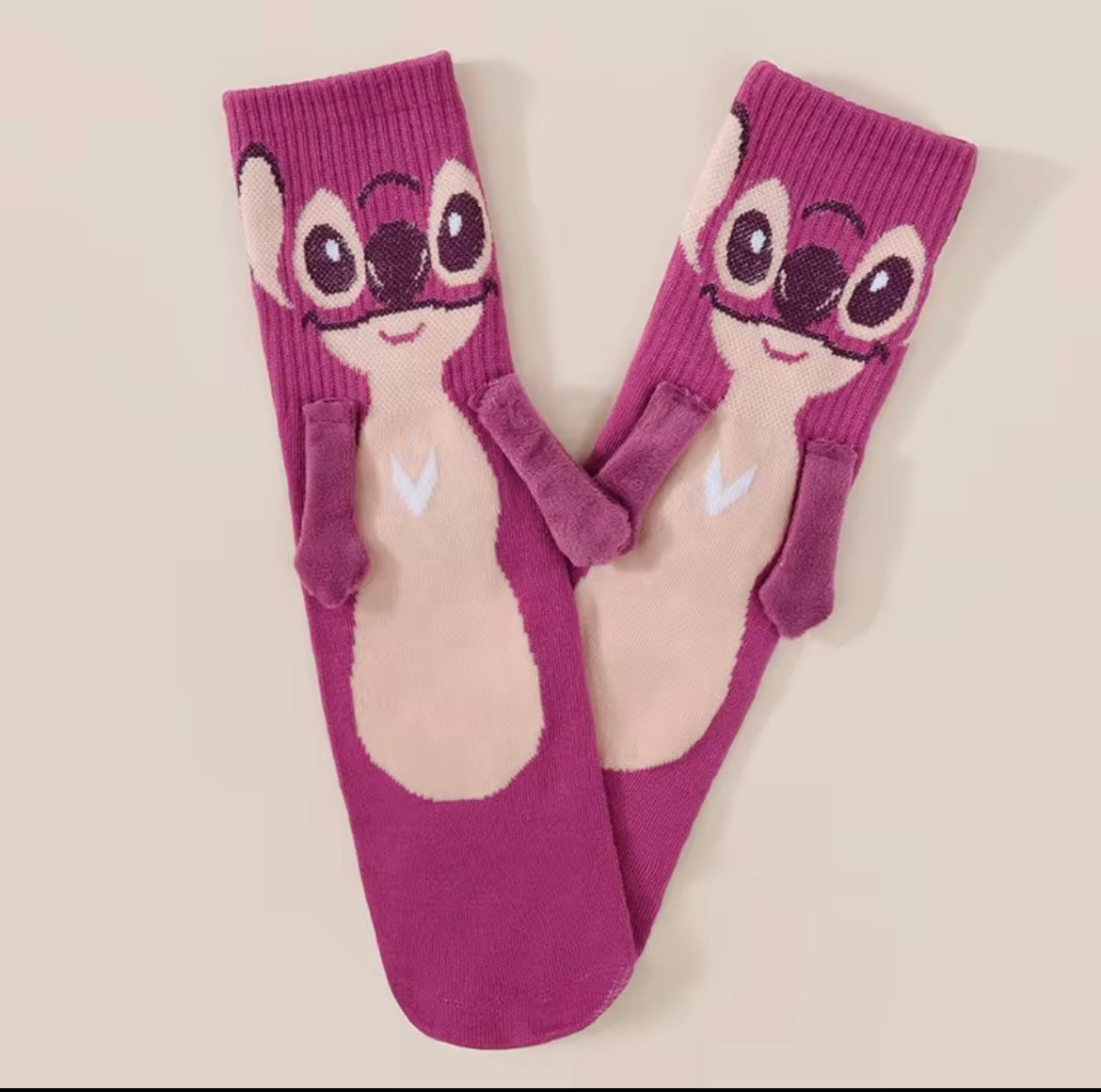 Calcetines Stitch Imantados para Pareja 💙🧦  El Detalle Más Tierno y Divertido para Estar Siempre Juntos ✨💕